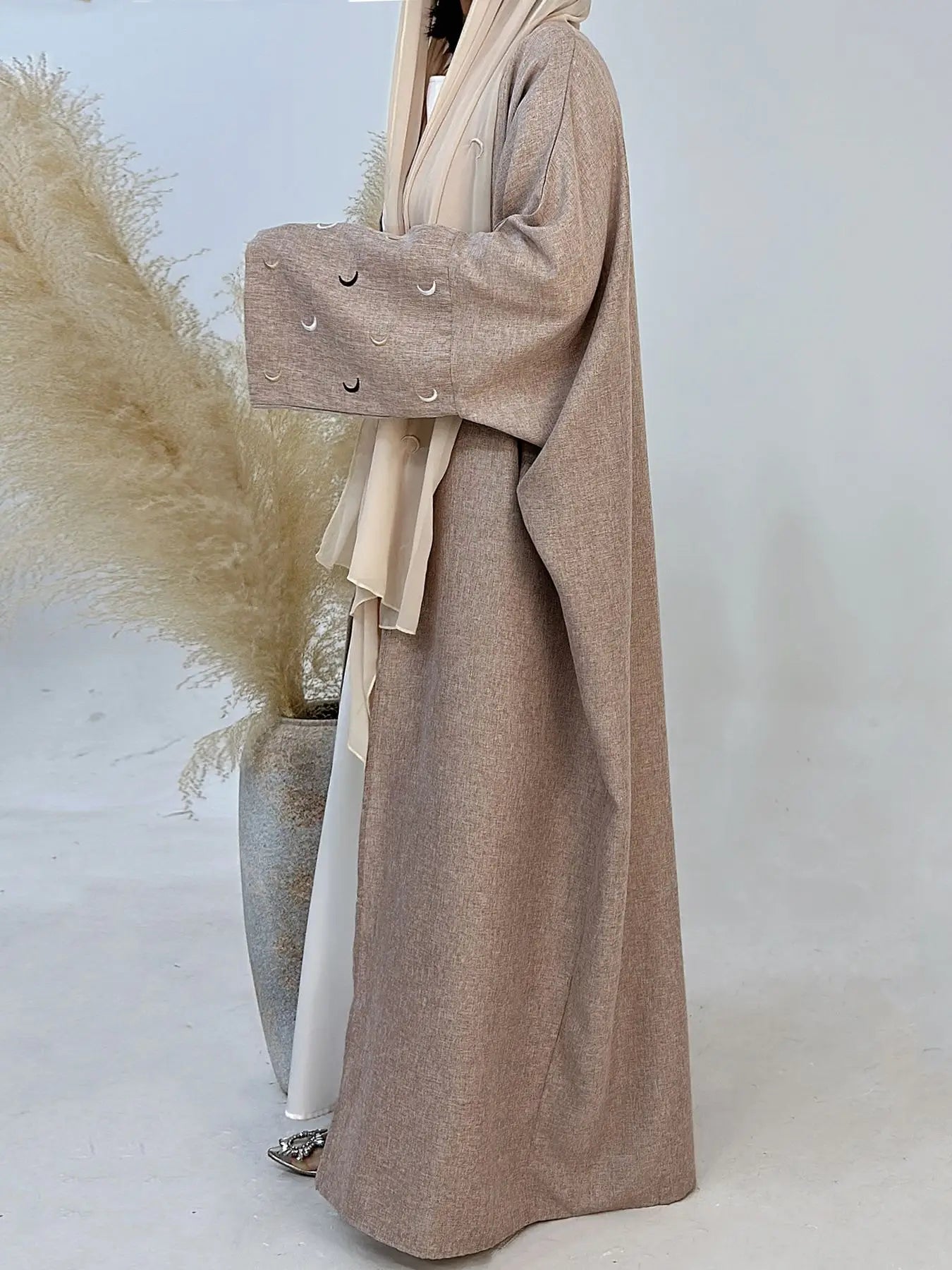 Qamar Abaya